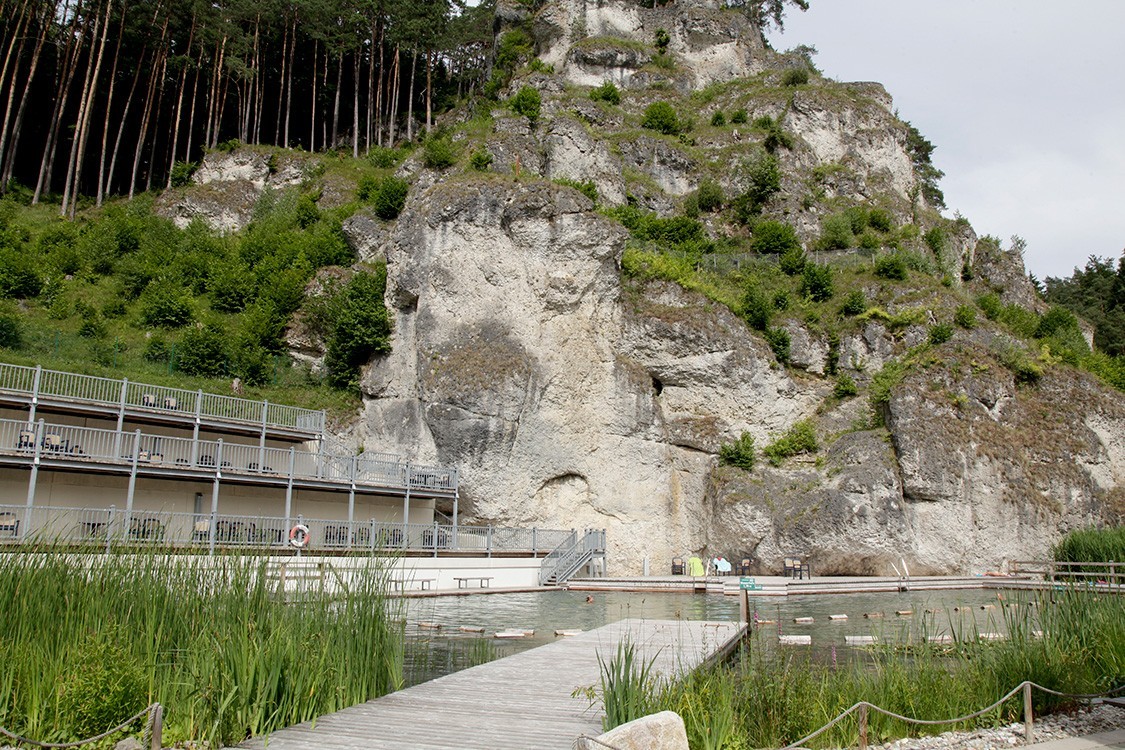 baignade écologique en Allemagne avec rochers