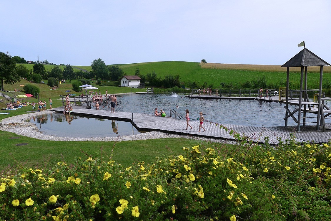 baignade ecologique en Autriche avec zone de baignade pour enfants