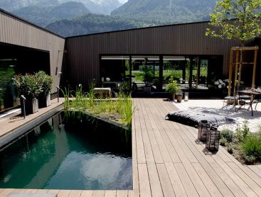 baignade ecologique de vingt metres carres en Suisse
