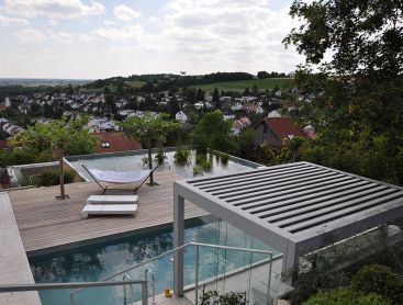 Living-Pool en Allemagne sur le toit d’un garage