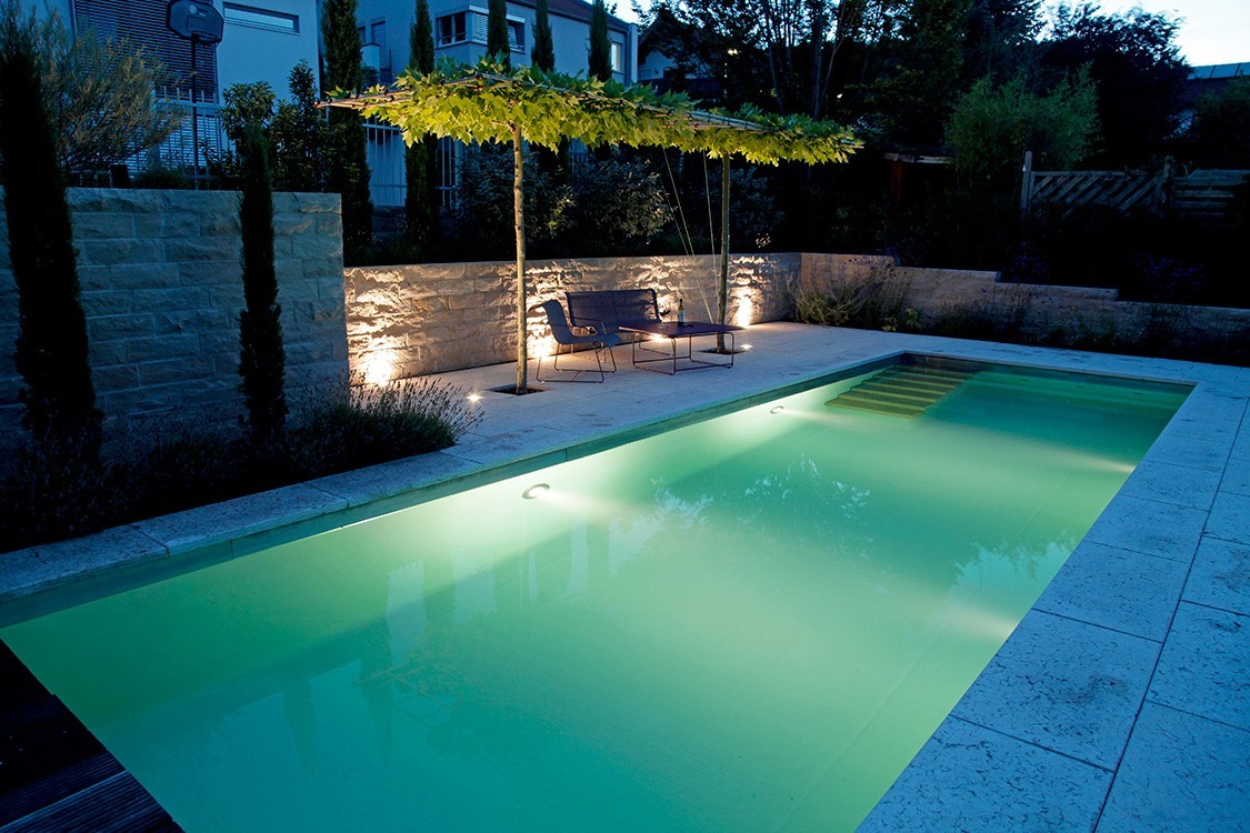 Living-Pool avec ambiance méditerranéenne
