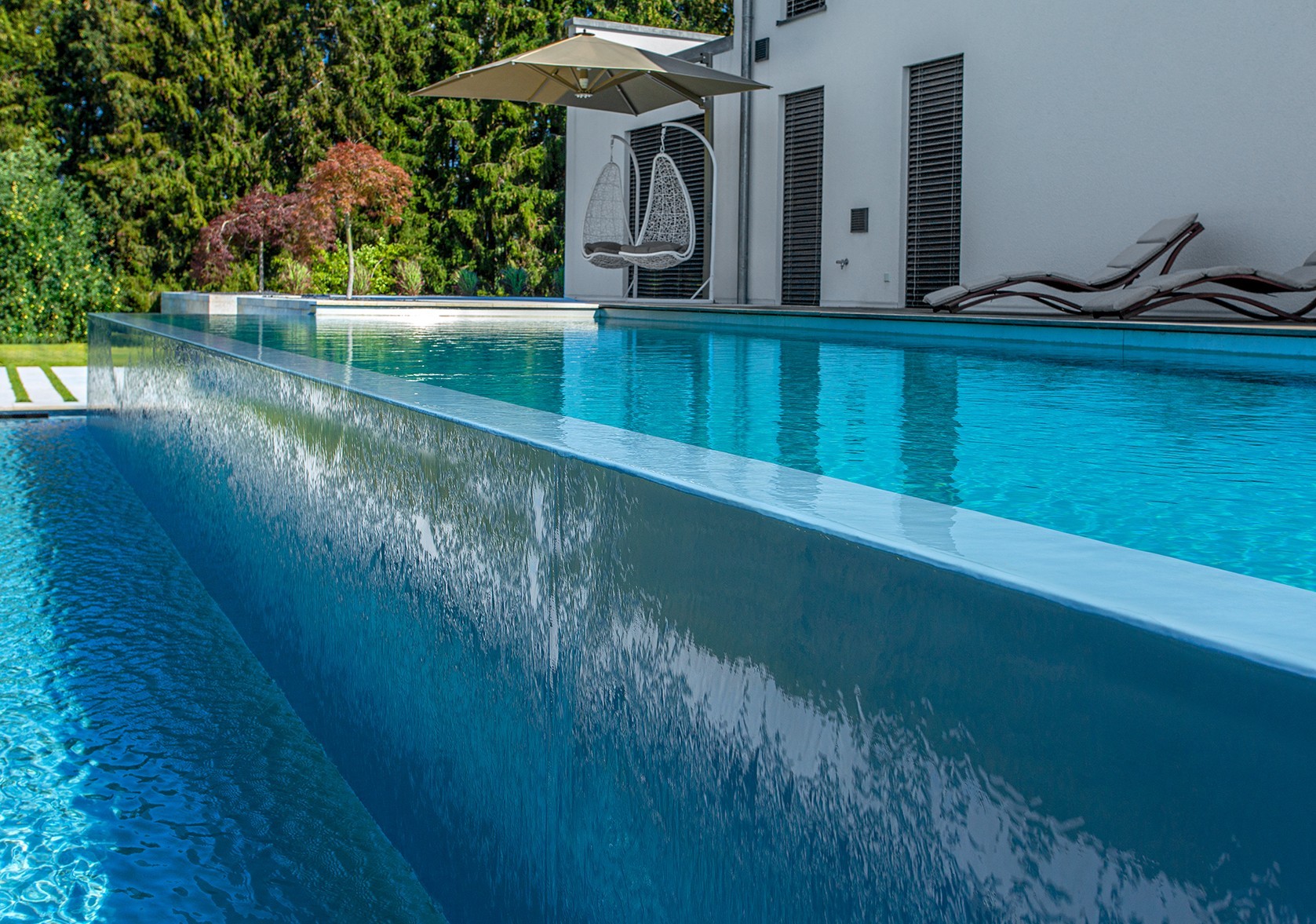 modern-living-pool-design-Uttenweiler/Dentingen-DE-detail